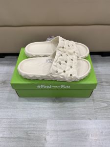 Dép  lê cross quai ngang hình khối slide nam nữ đúc liền khối êm mềm chuẩn xịn full box màu kem