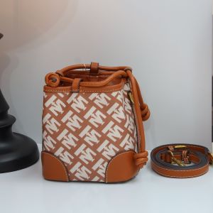 túi rút đeo chéo MK hàng chính hãng xuất dư size 14cm * 10cm * 15cm