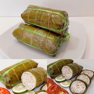 หมูยอ หมูยอพริกไทยดำ แพ็ค 6 ชิ้น (รสหนังแก้ว) หนักอันละ 0.4 กรัม หมูยอนครพนม ตราเหรียญทอง รสชาติอร่อย หมูเยอะแป้งน้อย สินค้าเด่นประจำจังหวัด หมูยอใบตอง  พร้อมส่ง