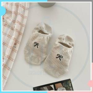 【COD ซื้อ4แถม1 ！ ไทย】ถุงเท้ากีฬาลำลองแต่งลายผีเสื้อผ้าฝ้ายแท้ระบายอากาศได้ดียอดนิยมของเกาหลีเหมาะสำหรับเด็กผู้หญิงนักเรียน