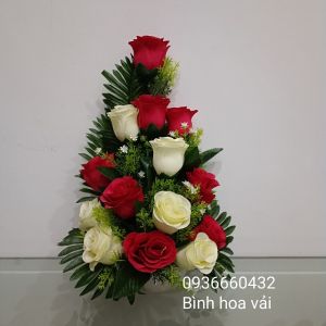 Bình hoa hồng vải thái đẹp cao 35cm hai màu hoa hồng đỏ trắng trang trí bàn thờ gia đình