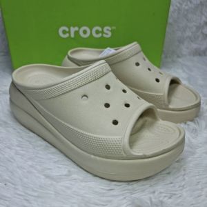 รองเท้าแบบสวม Cr Clog มาใหม่สุดฮิต ใส่ได้ทุกเพศ มีส่วนลดราคา