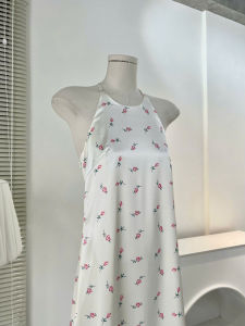 Lụa in hoa loại 1 dày mát mịn mướt bóng đẹp Có lót Đầm lụa cổ yếm dáng dài hở lưng màu kem khoá kéo hông gợi cảm tôn dáng nữ tính nhẹ nhàng TIAM DRESS