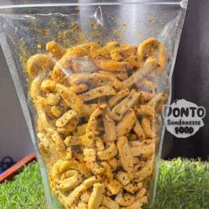 Basreng chili oil extra daun jeruk pedas dan original cikruh