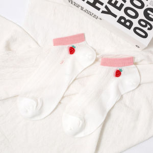 DRKS105 Kaos Kaki Wanita Ankle Socks Kaos Kaki Semata Kaki Motif Strawberry