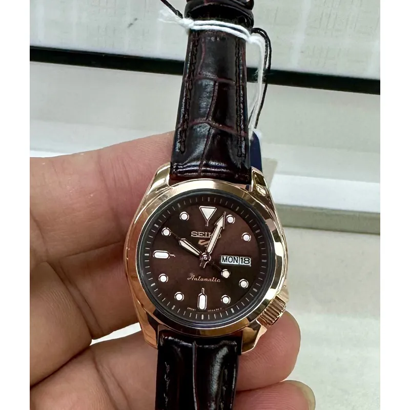 Seiko 5 cheap leather watch