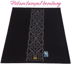 Sarung Wadimor hitam batik