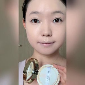 Bộ sản phẩm trang điểm mặt FOCALLURE 2 món với kem lót làm sáng giữ ẩm + phấn nước BB thu lỗ chân lông