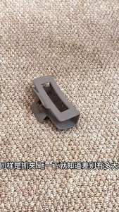 กิ๊บหนีบผมซิลิโคนสำหรับผู้หญิงที่จับกระชับมือดีไซน์อยู่เฉยๆระหว่างทำกิจกรรมต่างๆวิธีการจัดแต่งทรงผมสำหรับผมหนาบางๆ