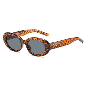 【Essentials☀️COD】Pria Wanita Kacamata Hitam Retro Tahan Uv Kacamata Hitam Premium Sense Ins Style Sunglasses