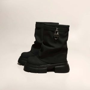 ผลิตภัณฑ์ใหม่SALE แนวโน้มของความสง่างาม รองเท้าบูทสั้นแฟชั่นผู้หญิง ลำลอง และสะดวกสบาย รองเท้าพื้นหนา กันลื่น ทนต่อการสึกหรอ