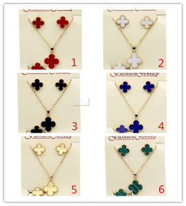BESFOME Three-piece set of live broadcast explosions! jewelry set four-leaf clover necklace female fashion clavicle chain pendant necklace 18K rose gold titanium steel