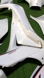 ชุดสี เวฟ125i ปลาวาฬ ปี (2012-2017) สีขาวมุกทอง พร้อมติดลาย งานเต็มชุด 13ชิ้น ตามรูป ลูกค้าสามารถสั่งเลือกลายได้ทักแชทเลย