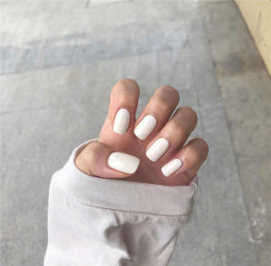 【With Glue+Gift】24Pcs Fake Nails Set With Glue French Finger Nail Art False Nails Matte Nail COD
