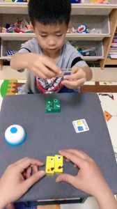 Mainan Interaktif Kanak Kanak Rubik Muka Lucu Latihan Tumpuan Permainan Meja Didik Awal Reaksi Pantas Face Changing Rubik Cube Early Education Family Interactive Board Game Educational Toys 宝宝变脸魔方反应力训练早教桌游亲子互动益智玩具 A468