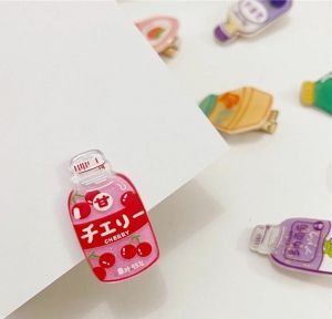 KẸP HUY HIỆU HÌNH NƯỚC ĐÓNG HỘP CUTE