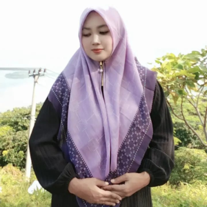 Hijab Motif Etnik Modern dengan Zipper - Bahan Poliester Nyaman