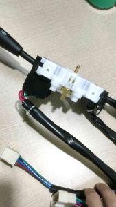 Công tắc tổ hợp gạt mưa facos xe Howo 8 tấn TMT Sinotruk 6.5 tấn - 9 tấn. Cụm công tắc xinh nhan công tắc pha cos / tay gạt pha cos tay gạt xi nhan Công tắc gạt mưa Sinotruk Howo 8 tấn...VIE PARTS