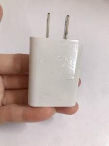 หัวชาร์จ โทรศัพท์มือถือ ได้ทุกรุ่น USB 1 ช่อง 5V 2.1A สีขาว