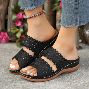 [Free Shipping] New Plus-Size Flat-Soled Open-Toe Floral Slip-On Sandals For Women Casual Footwear Available In Stock