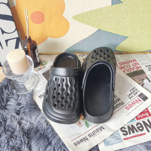 [Free Shipping] Mens Summer Flat-Heeled Couples Thick-Soled Non-Slip Clogs Garden Shoes Closed-Toe Beach Sandals for Men and Women