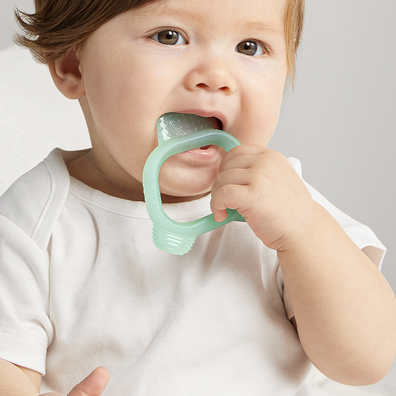 ของเล่นประเภทเขย่าแล้วมีเสียง Bc Babycare แท่งบดฟันของเล่นกาวกัดเด็กสามารถต้มในน้ำได้อาหารซิลิโคนเกรดป้องกันการกินเครื่องมือมือ