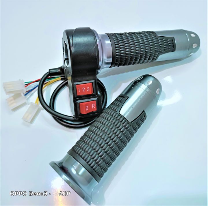 ebike throttle with 123 speed option and reverse button(DR