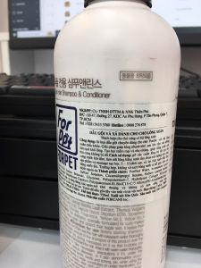 Sữa Tắm Xả Cho Chó Lông Xoăn Lông Trắng Forcans chai 550ml