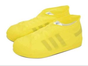 WATER PROOF SHOE COVER FOR OUTDOORS & RAINY DAYS – REUSABLE / SILICONE MATERIAL / ANTI-SLIP / FOR KIDS & ADULTS