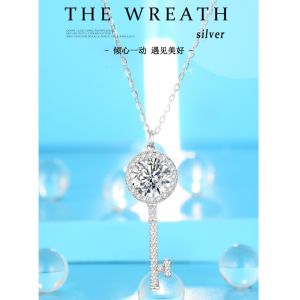 Jewelry Key Necklace Shining VVS Diamond Moissanite Pendant Necklace Moissanite Necklace Women