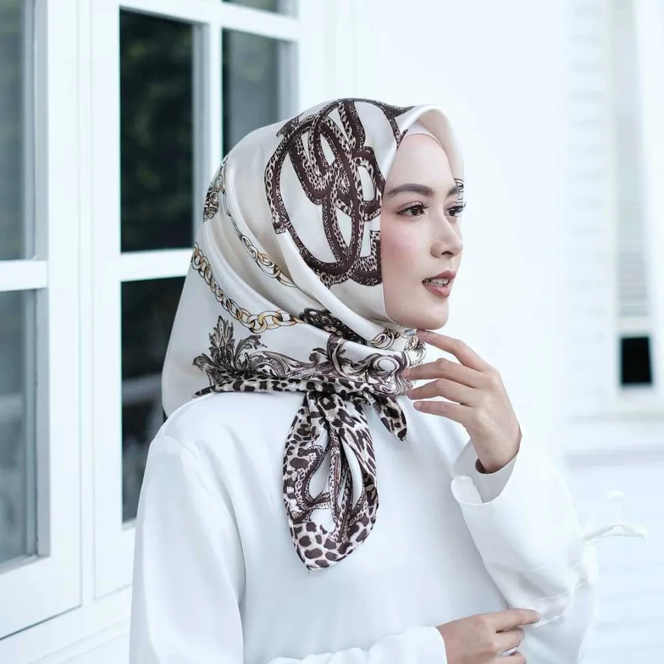 Fashion Tudung Printed Satin Bawal Large Square Scarf Musilm Bawal