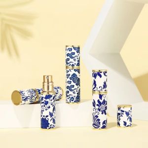 GYYT Vintage Leather Mist Spray Bottle Bottom Filled Tight Sealing Portable Empty Sprayer Compact Liner Glass Travel Fragrance Container Women