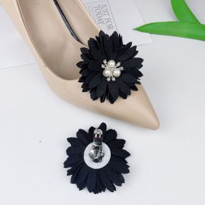 MINIMALUX 1 Pair Pearl Shoes Clips Shiny Rhinestone Removable Charm Buckle Fashion Shoes Flower Shoes Decorations Clip Women Shoes