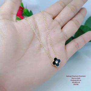 Kalung Clover Titanium Premium Perhiasan Aksesoris Lapis Emas Anti Karat Anti Luntur G25-13D