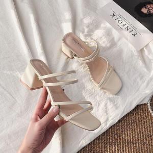 【Ready stock】Top Women Korean Style transparent high heels lovely sandals for women