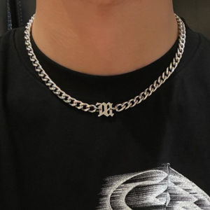 KALUNG RANTAI TEBAL DESAIN ALFABET TITANIUM STEEL GAYA HIP HOP