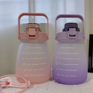 🔥ขวดน้ำ กระบอกน้ำ 1400 ml ขวดน้ำพกพา มีสายสะพาย หลอดซิลิโคน สไตล์มินิมอล น่ารัก แถมฟรี!! สติ๊กเกอร์แบบนูน+2D🔥