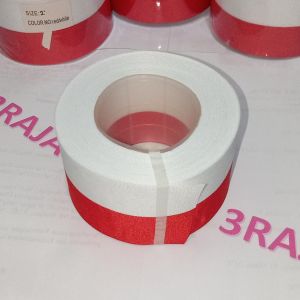 1 ROLL PITA MERAH PUTIH BAHAN SATIN UKURAN 2 INCH ATAU 5 CM ( BESAR ) / PITA MERAH PUTIH BAHAN KAIN
