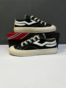 sepatu pria dan wanita sepatu sneaker vorent low hitam putih