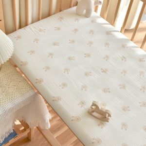 ผ้าปูที่นอนคลุมที่คลุมปกป้องเตียงทารกแบบระบายอากาศนิ่มผ้าปูที่นอนพอดีเปลผ้าฝ้ายบริสุทธิ์แบบใหม่