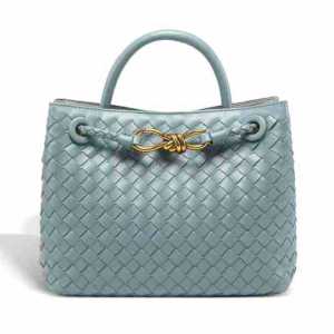 2024 Popular bag with metal rope buckle woven tote bag shoulder bag large-capacity vintage womens handbag in stock bucket bag