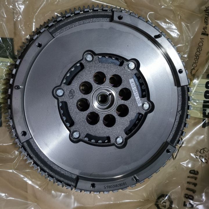Flywheel for Ford Everest 2008-2014 2.5L/3.0L & Ford Ranger 2007-2011 2 ...
