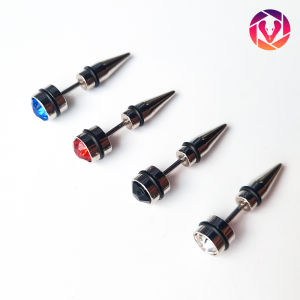 Hoa tai nam Titan hình chiếc đinh đính đá Rubby nhiều màu phong cách Hàn Quốc cực đẹp