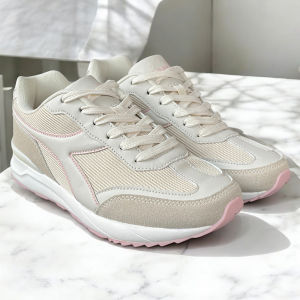 Sepatu Sneaker Wanita Diadora 599-1 Sporty Warna Netral untuk Olahraga dan Kegiatan Luar Ruangan