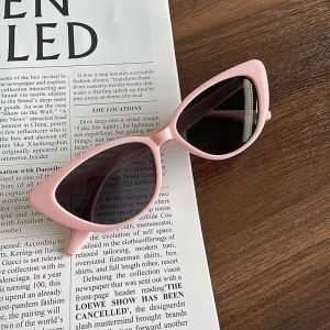 GUK Kacamata Hitam Cateye Lensa Anti Uv Sunglasses Fashion Wanita Pria Kacamata Mata Kucing K61 15962 COD