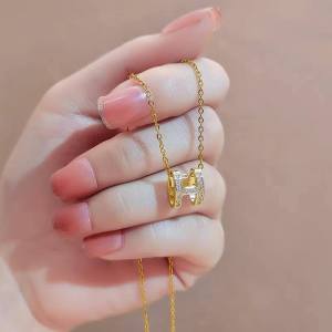 WE 3621 = H字母锁骨链 H letter clavicle chain