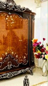 Set Ranjang Berkualitas & Desain Ranjang Elegan