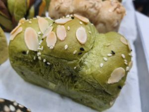 ขนมปังเพื่อสุขภาพ โลฟเล็ก#S 90g. กดเลือกเองให้ครบ 6 โลฟ