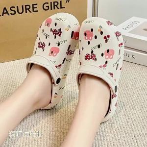 [Free Shipping] 2025 New High-Heeled Summer Clogs for Women Thick-Soled Cute Student Home Fashion Closed-Toe Sandals