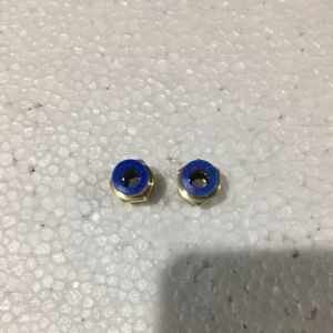 2 Cút Đầu bơm zen 17 ống phi 8 nối nhanh cho máy phun sương